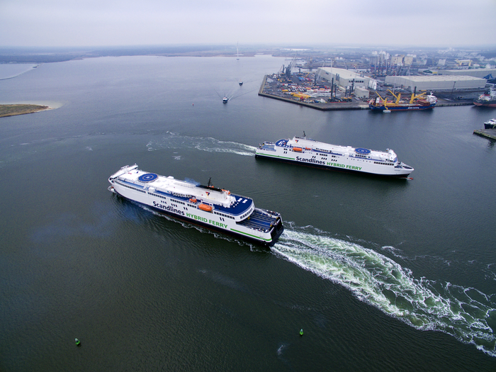 Scandlines' hybrid ferries Berlin and Copenhagen in the Port of Rostock (photo: Scadnlines/Lars Sørensen)